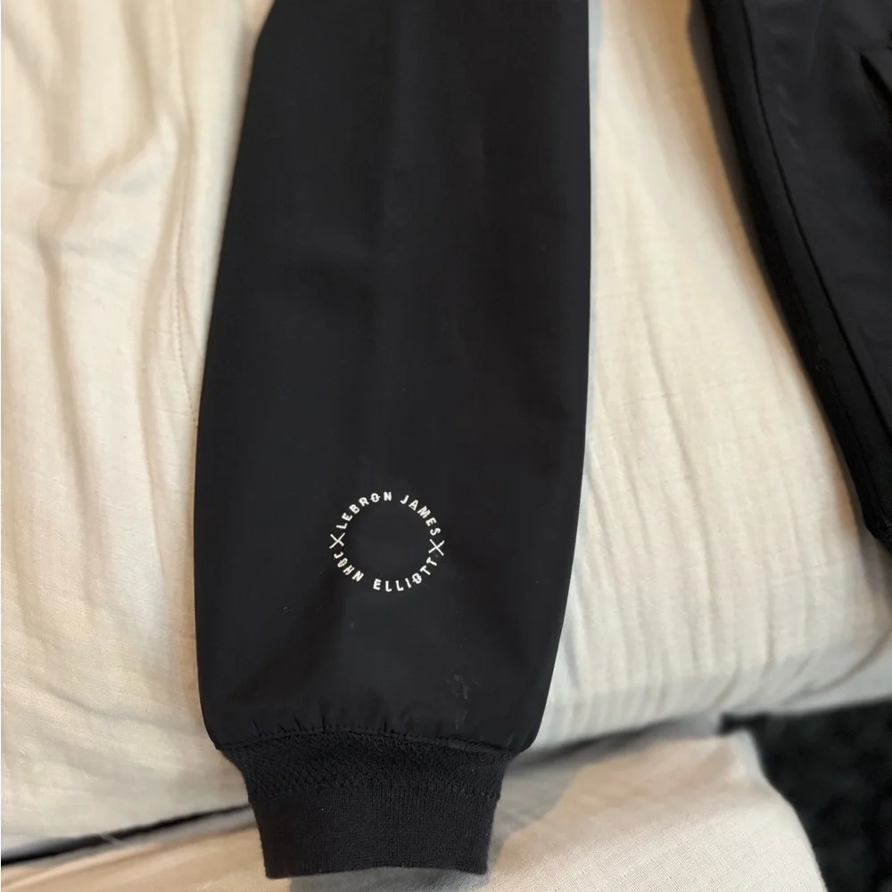 Nike LeBron James x John Elliott Jacket - Picture 6 of 11